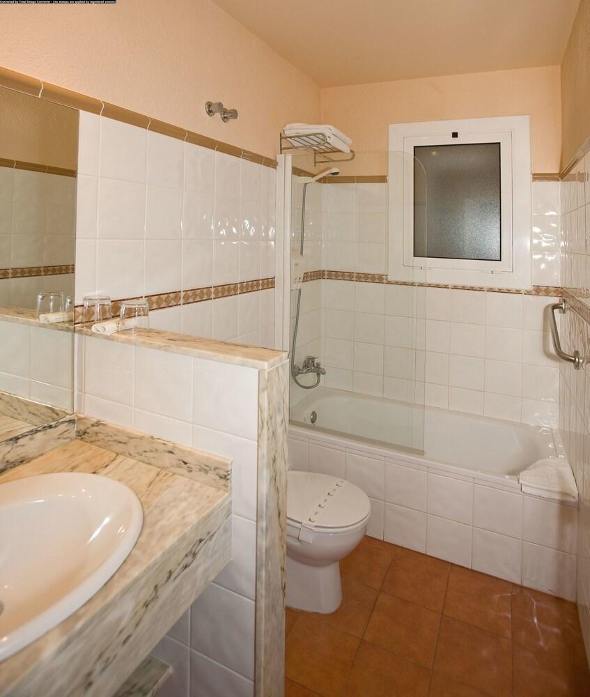Hotel Grifeu Llança Kültér fotó