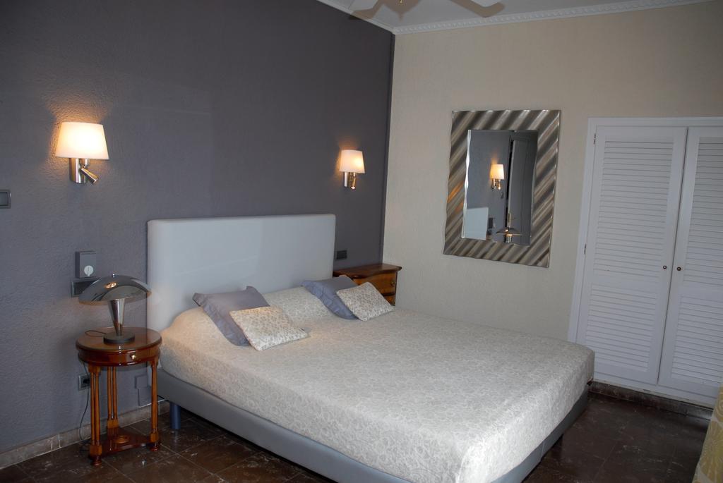 Hotel Grifeu Llança Kültér fotó